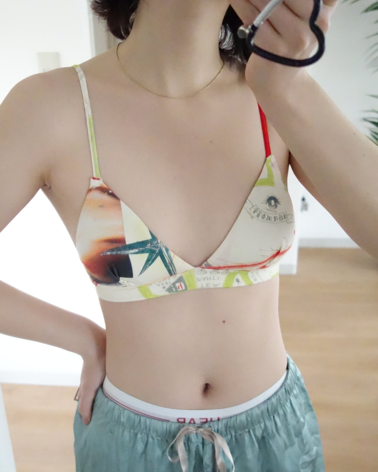 【001】messenger bra
