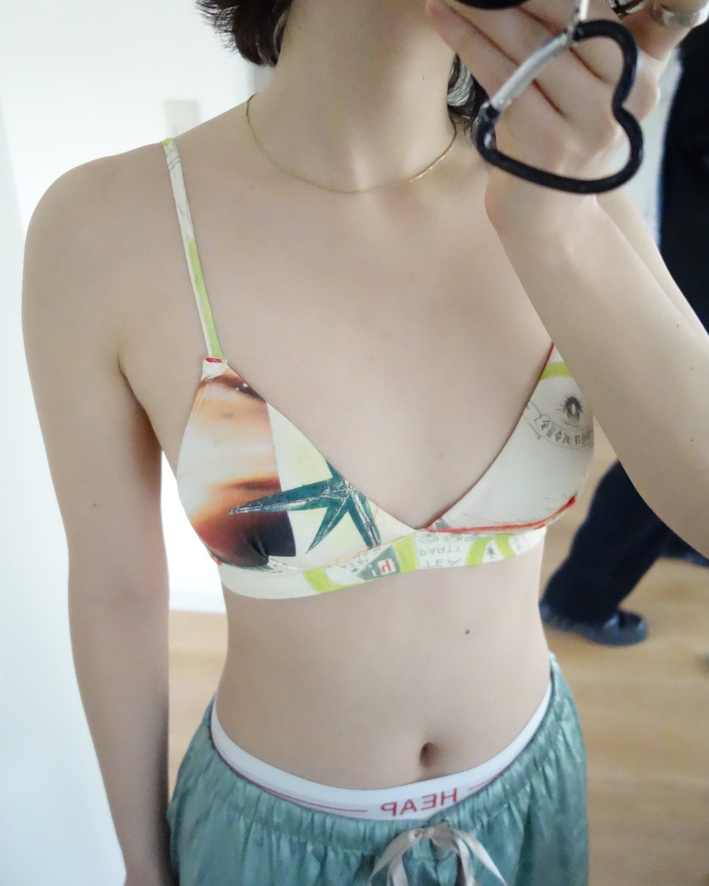 【001】messenger bra