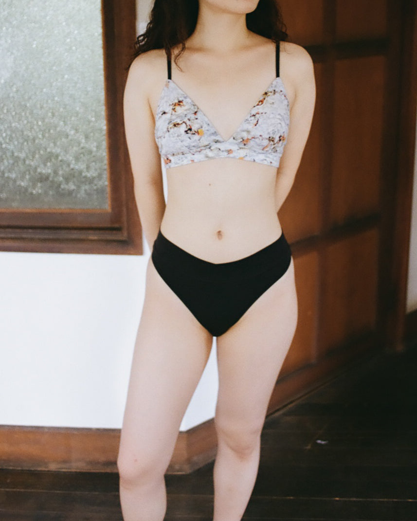 【001】Burning Lace bra