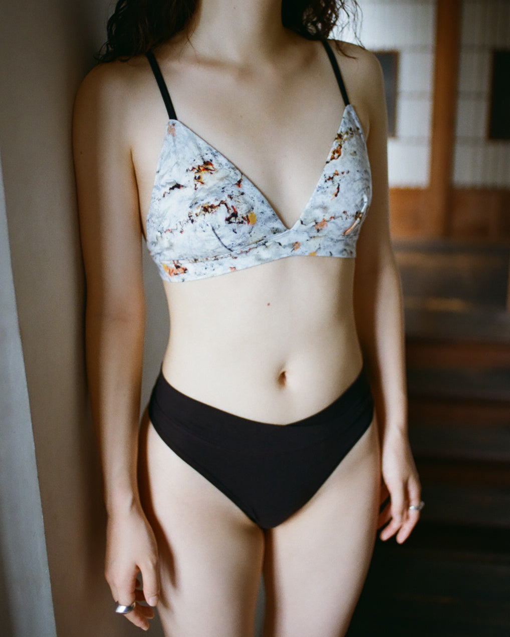 【001】Burning Lace bra