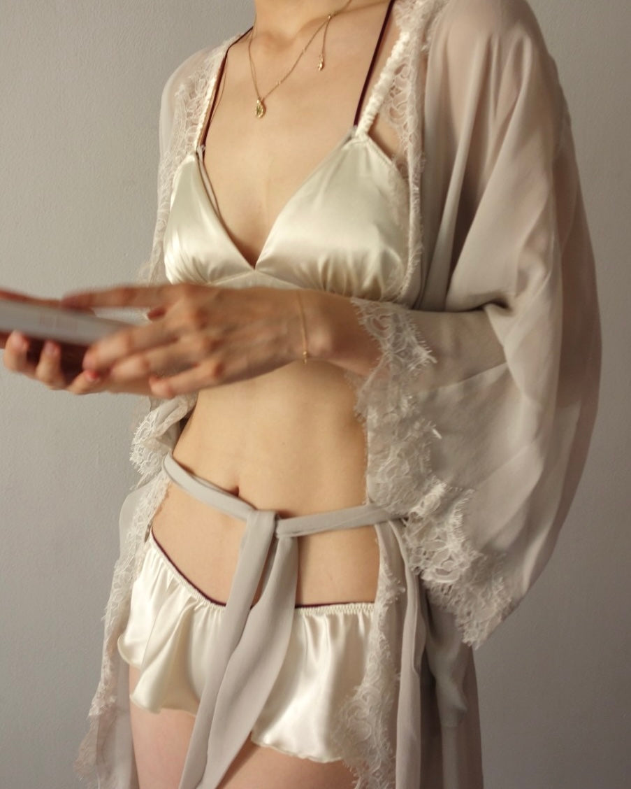 Booksmart silky bra